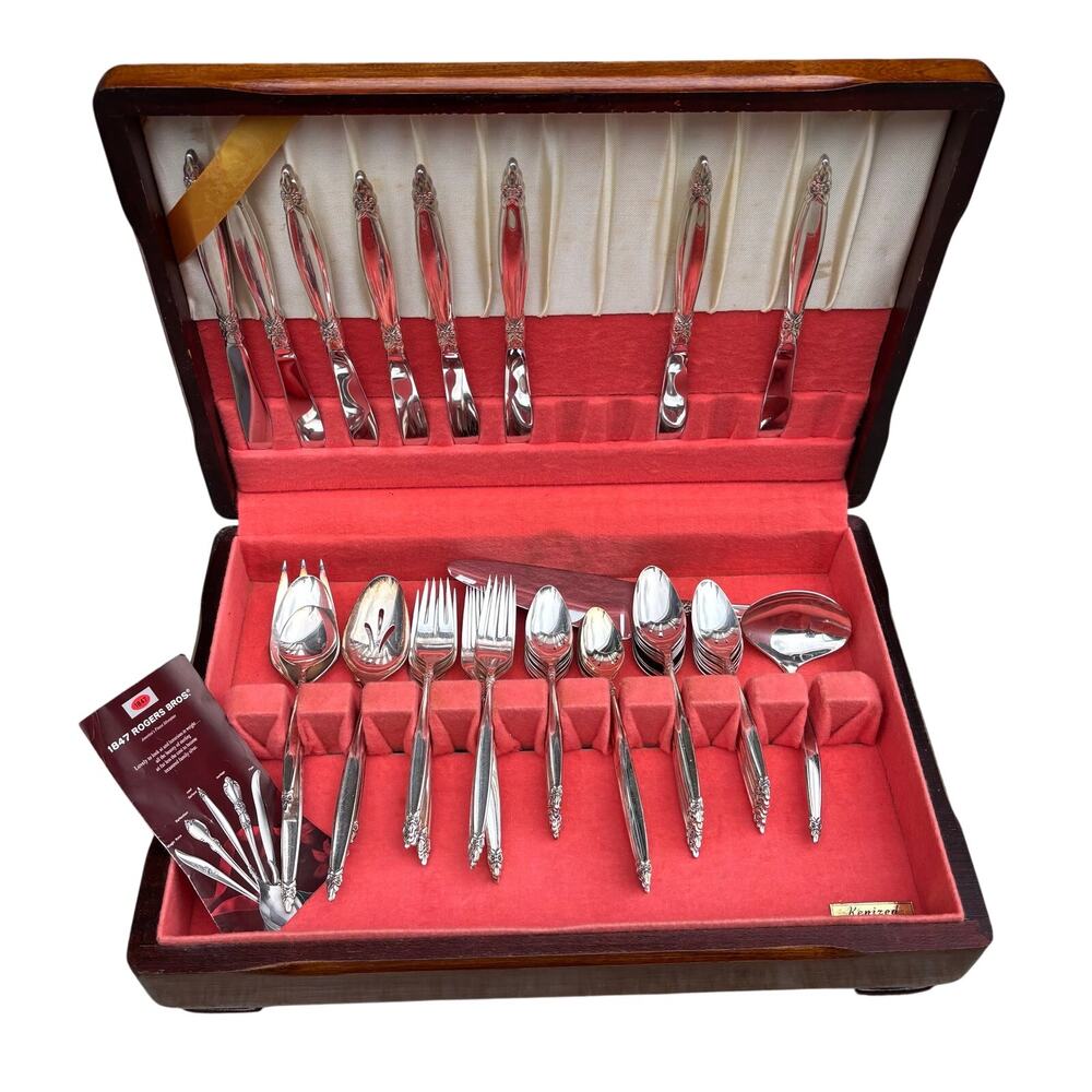 Vtg 63 pc Set IS 1847 Rogers Bros Garland Silverplate Flatware Service For 8